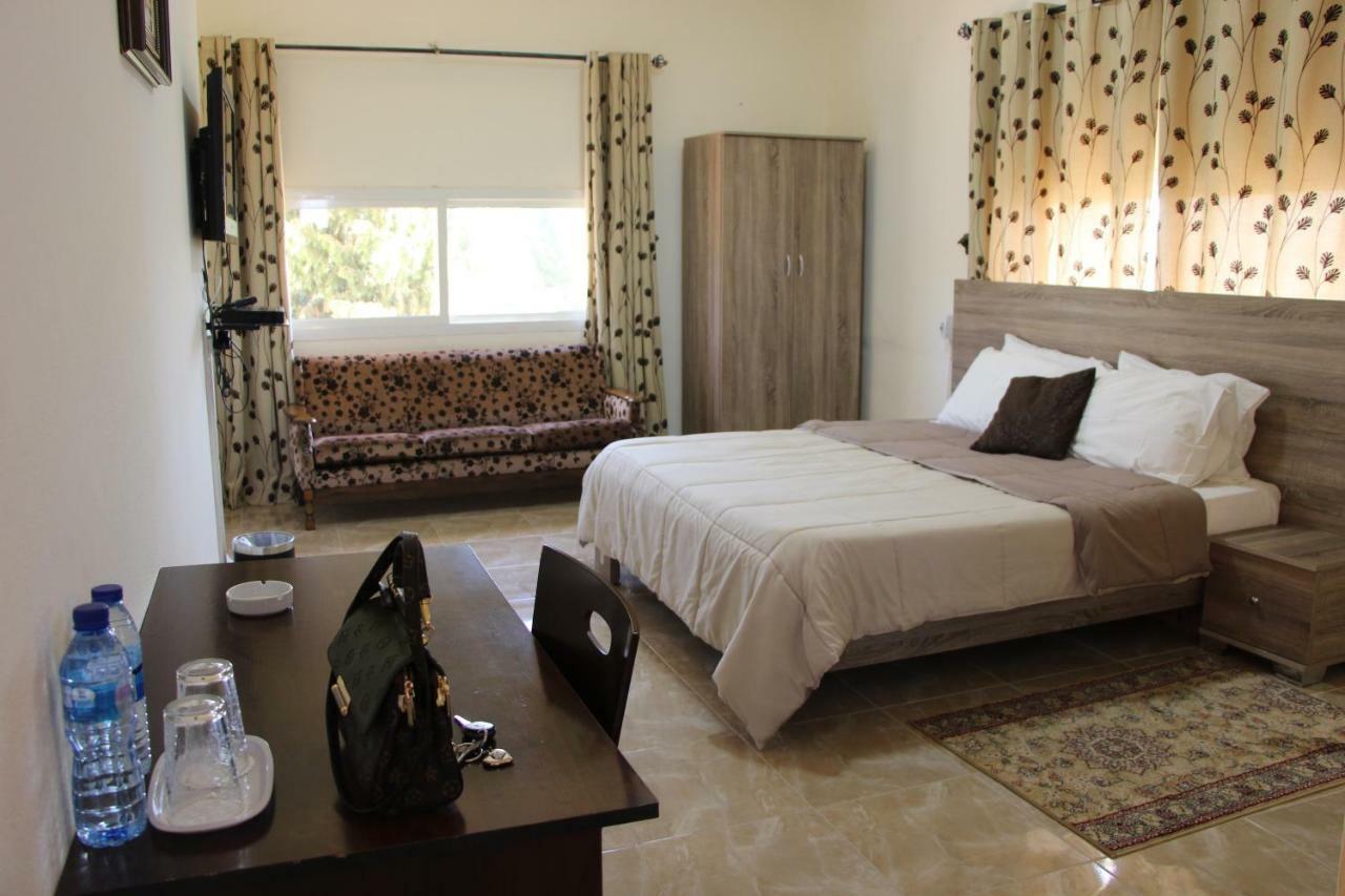 Luna Motel Naqoura Extérieur photo