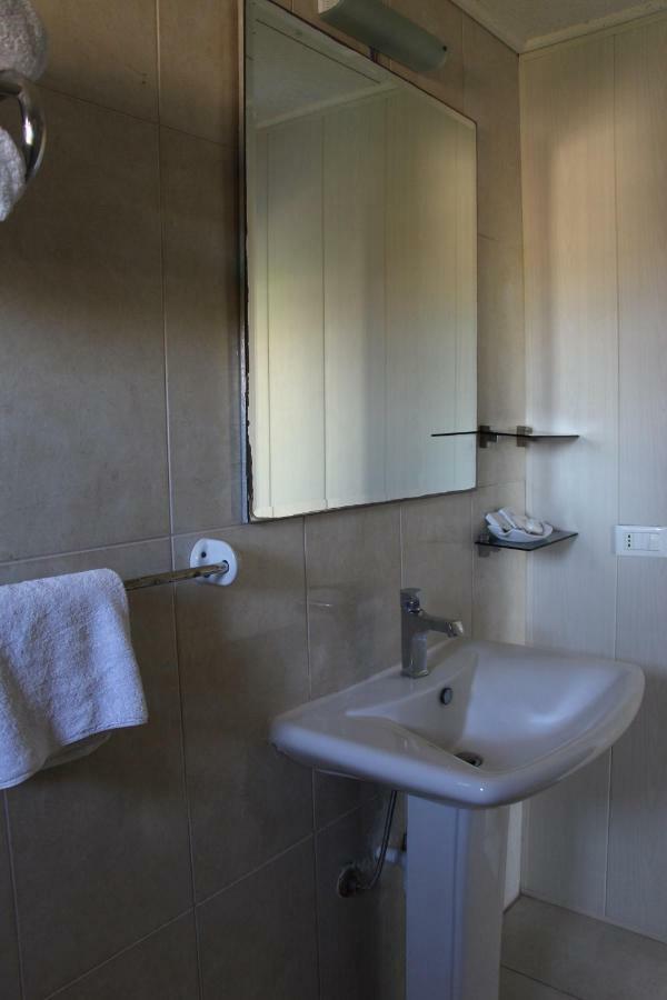Luna Motel Naqoura Extérieur photo